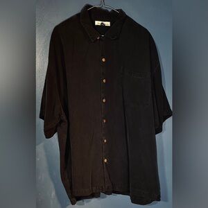 Men’s XXL Tommy Bahama casual shirt